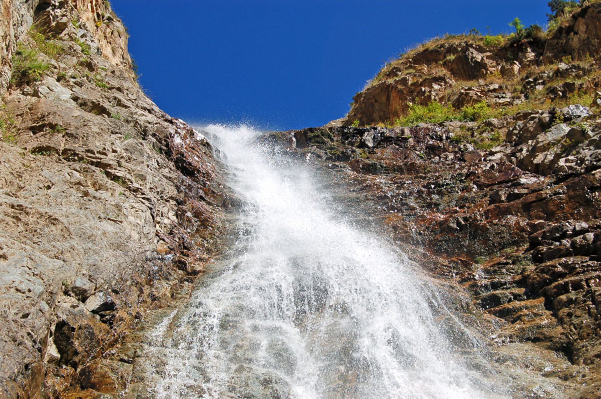 Осетия Софийские водопады